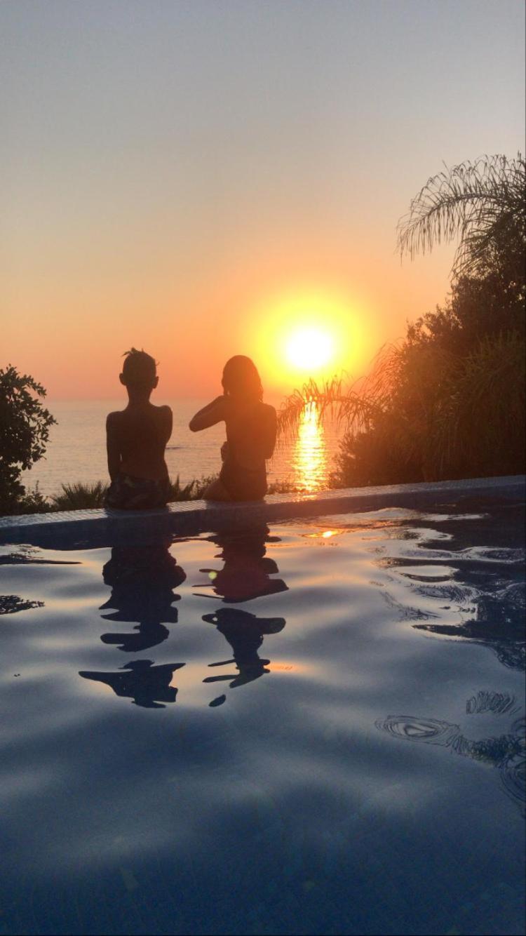 Sunset View Mermaid Villa ポモス エクステリア 写真